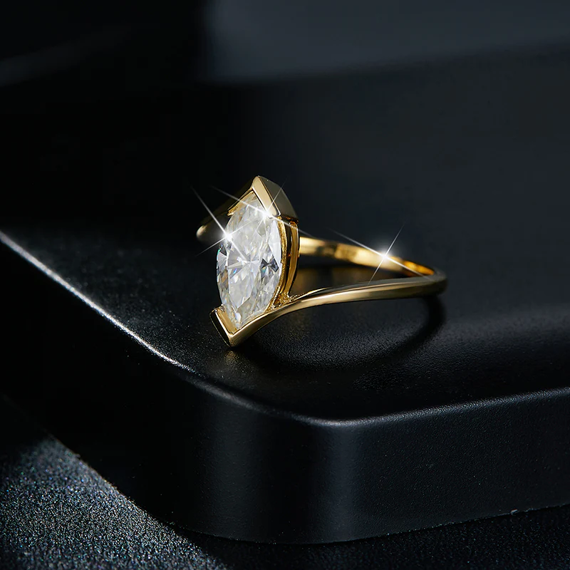 IE0195 1CT MARQUISE MOISSANITE DIAMOND RING IN STERLING SILVER - Image 3