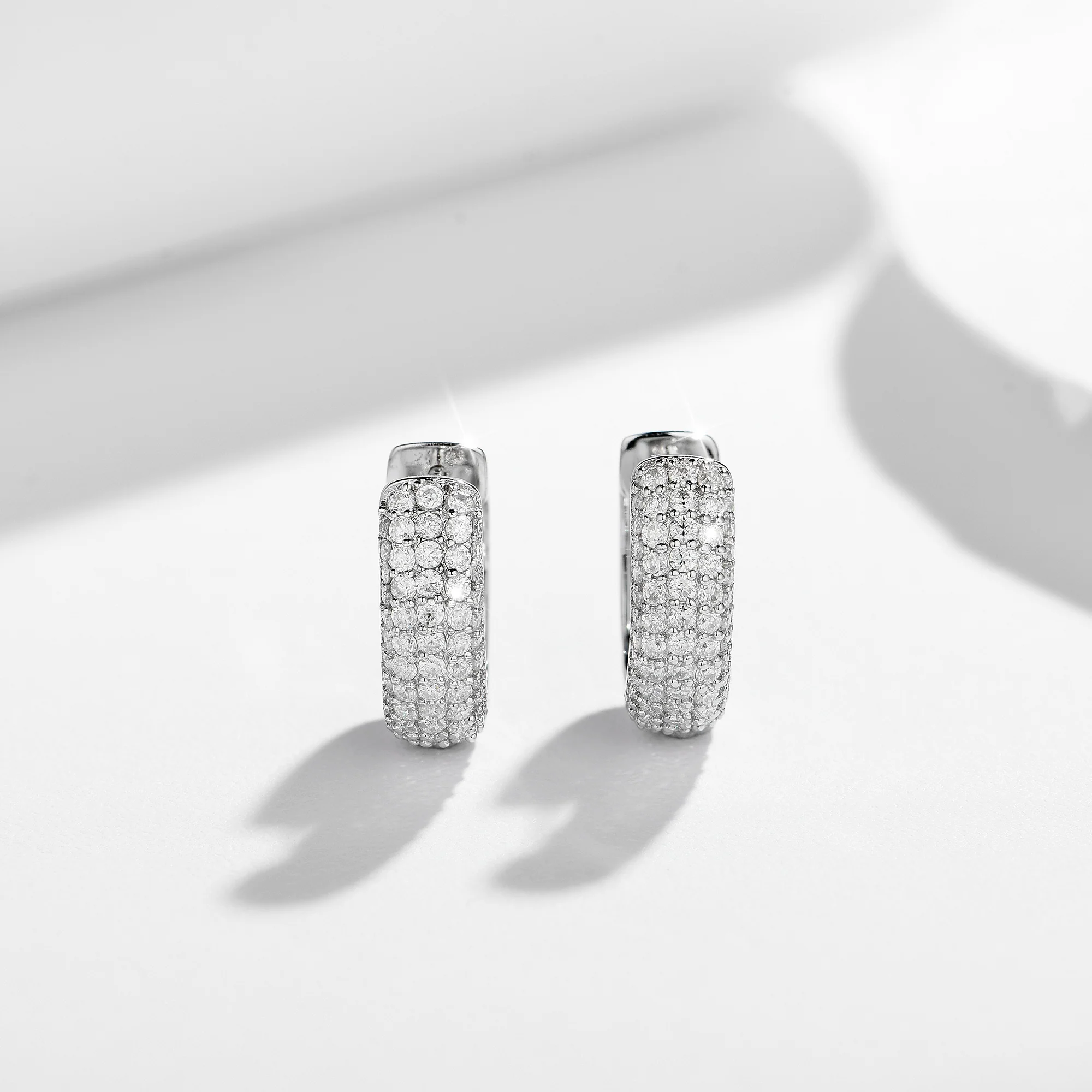 IE0199 MOISSANITE HOOP EARRINGS IN STERLING SILVER - Image 3