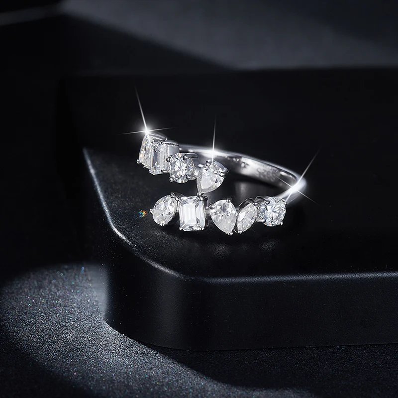 IE0262 MOISSANITE DIAMOND COILED DAINTY RING IN STERLING SILVER - Image 4