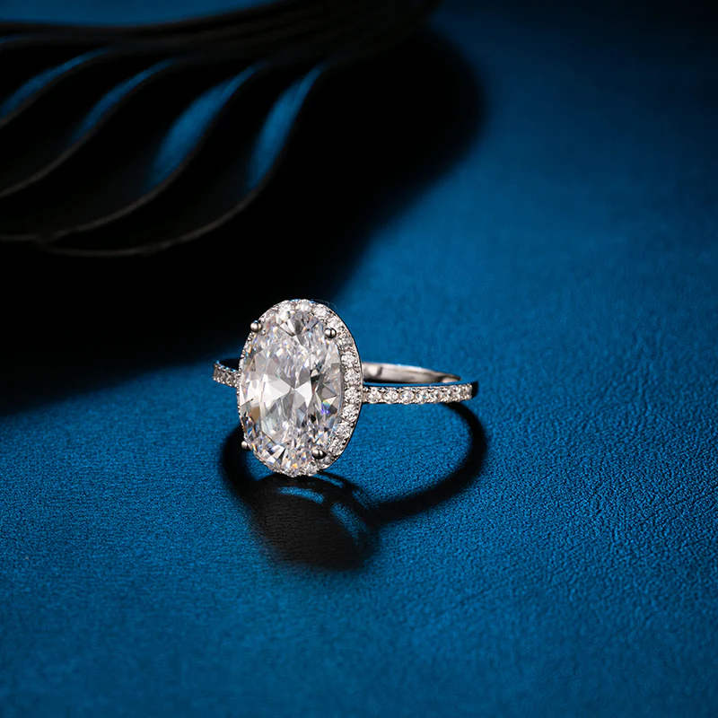 IE03821 OVAL CUT MOISSANITE ENGAGEMENT RING IN STERLING SILVER - Image 2