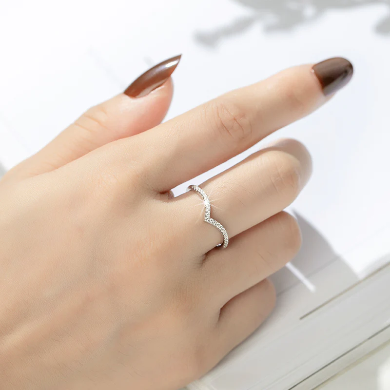 IE04597V MOISSANITE PROMISE RING IN STERLING SILVER - Image 2