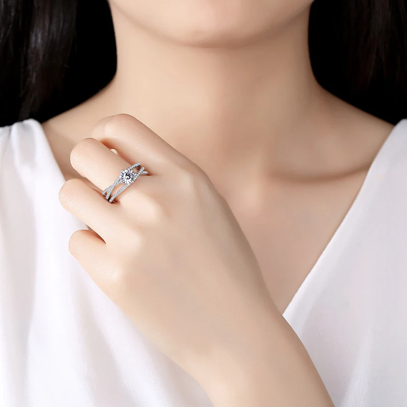 IE1013 ROUND CUT INTERWOVEN MOISSANITE ENGAGEMENT RING IN STERLING SILVER - Image 4