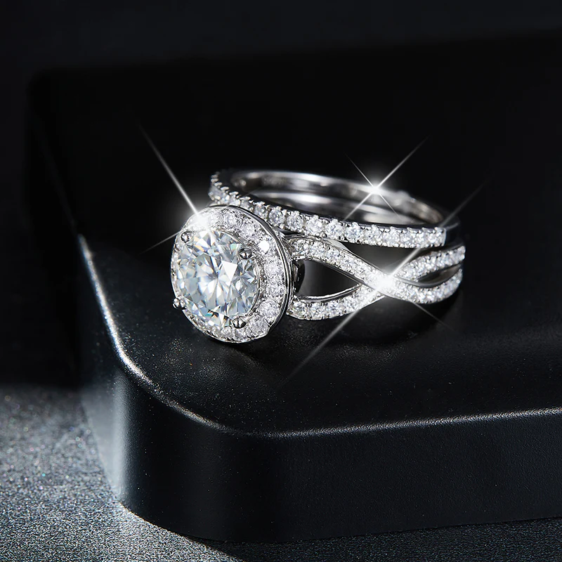 IE223 ROUND INFINITY MOISSANITE DIAMOND RING IN STERLING SILVER - Image 5