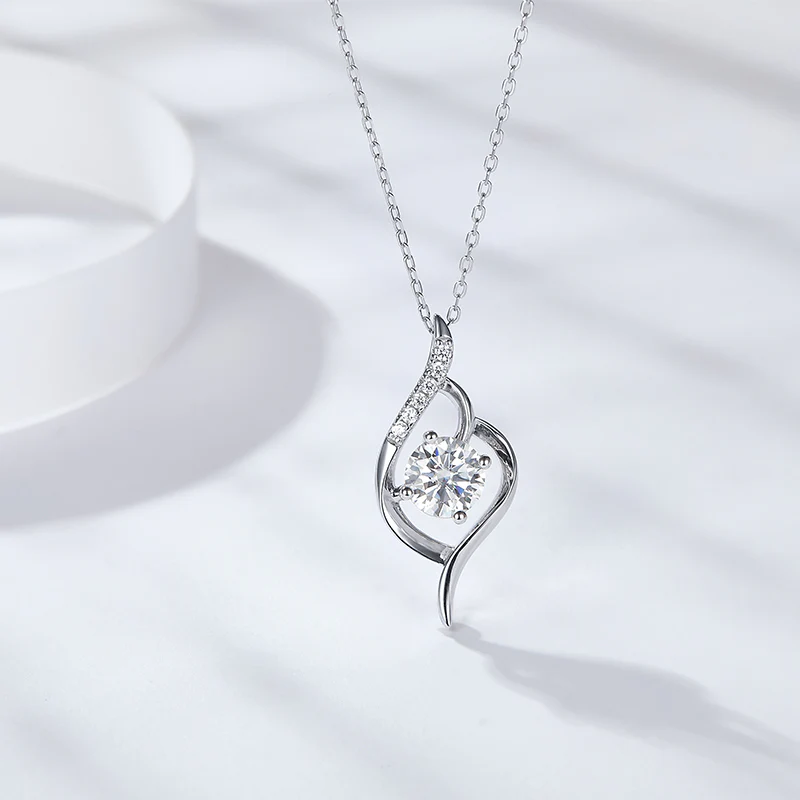 IE5011 FIRST SIGHT MOISSANITE PENDANT NECKLACE IN STERLING SILVER - Image 5