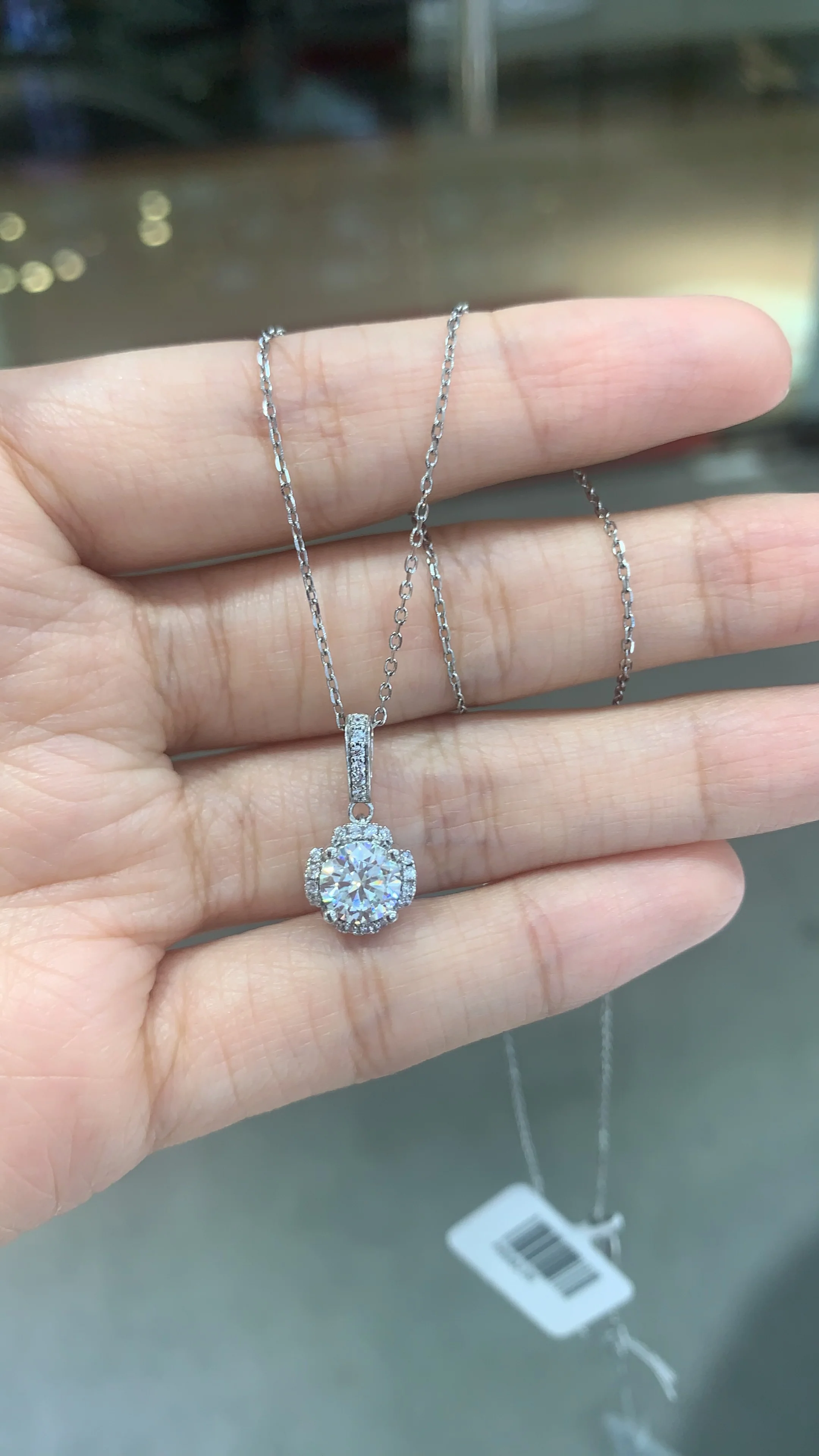 IE5023 1CT MOISSANITE JADE FLOWER PENDANT NECKLACE IN STERLING SILVER - Image 5