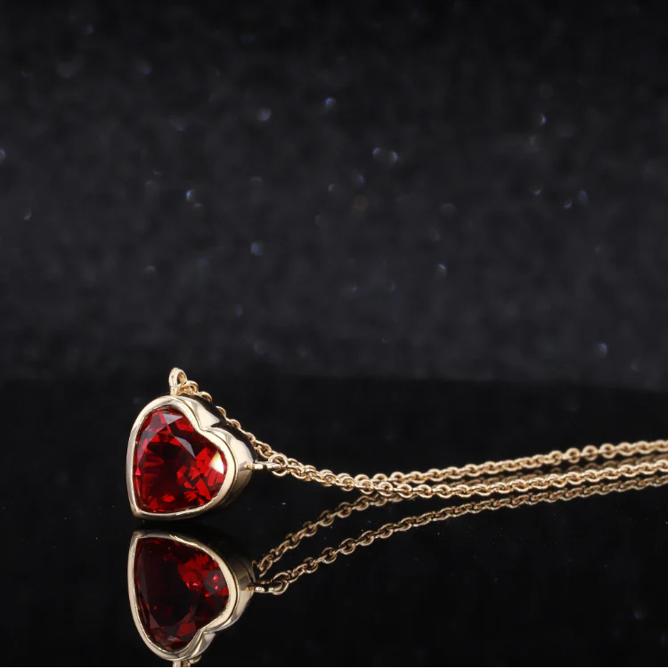 HEART SHAPE LAB GROWN RUBY PENDANT NECKLACE IN 18K GOLD - Image 3