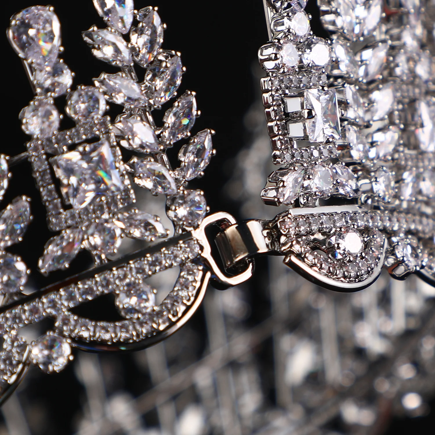 LAUREL FLARE CREST TIARA CROWN - Image 6
