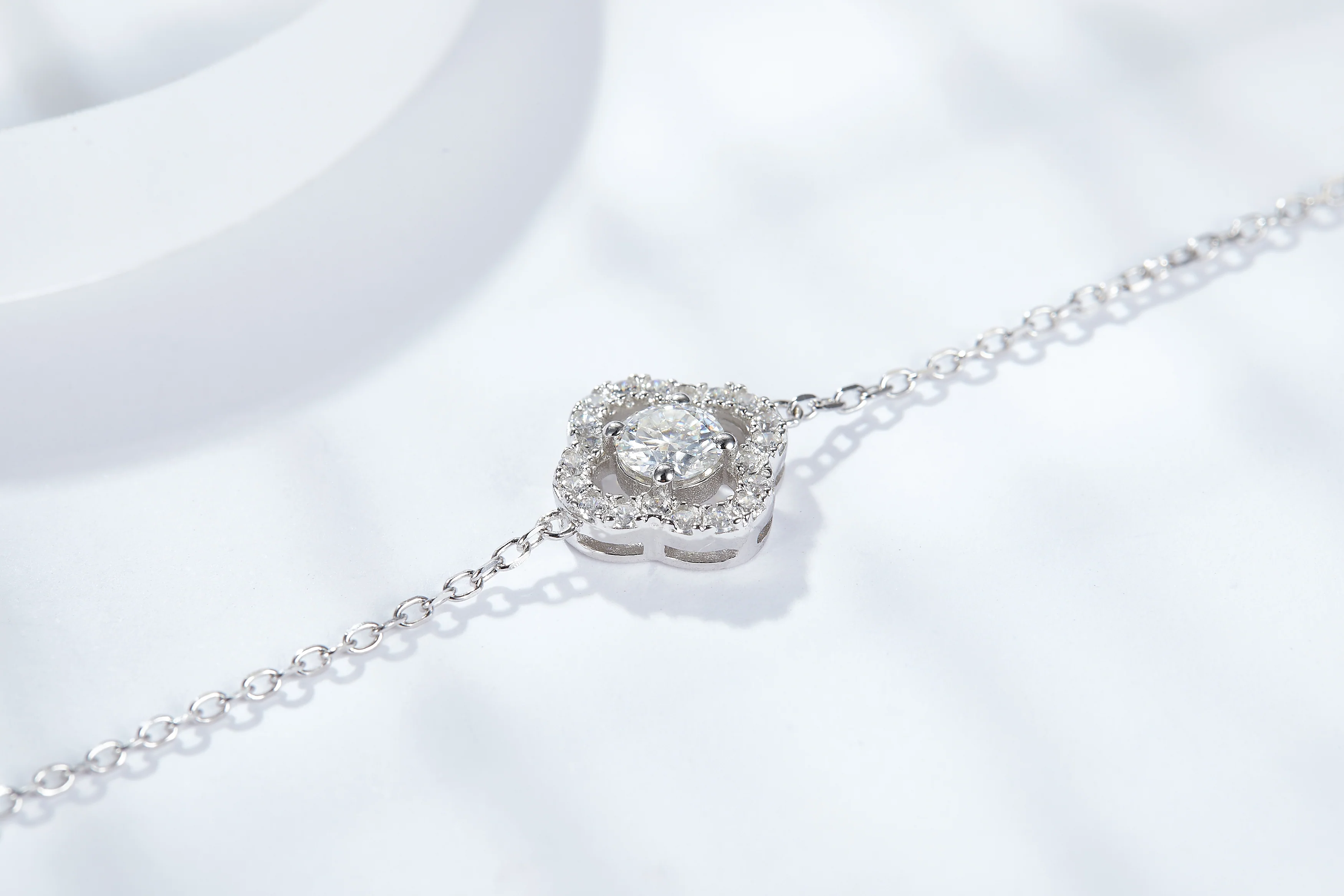 LEAF CLOVER MOISSANITE BRACELET IN STERLING SILVER - Image 5