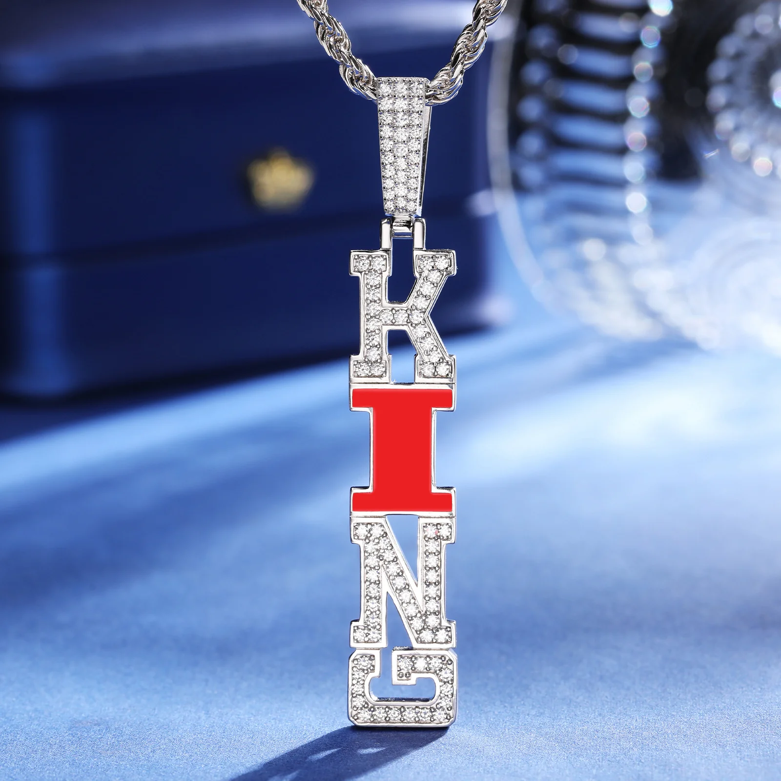 MOISSANITE KING PENDANT NECKLACE IN STERLING SILVER - Image 2