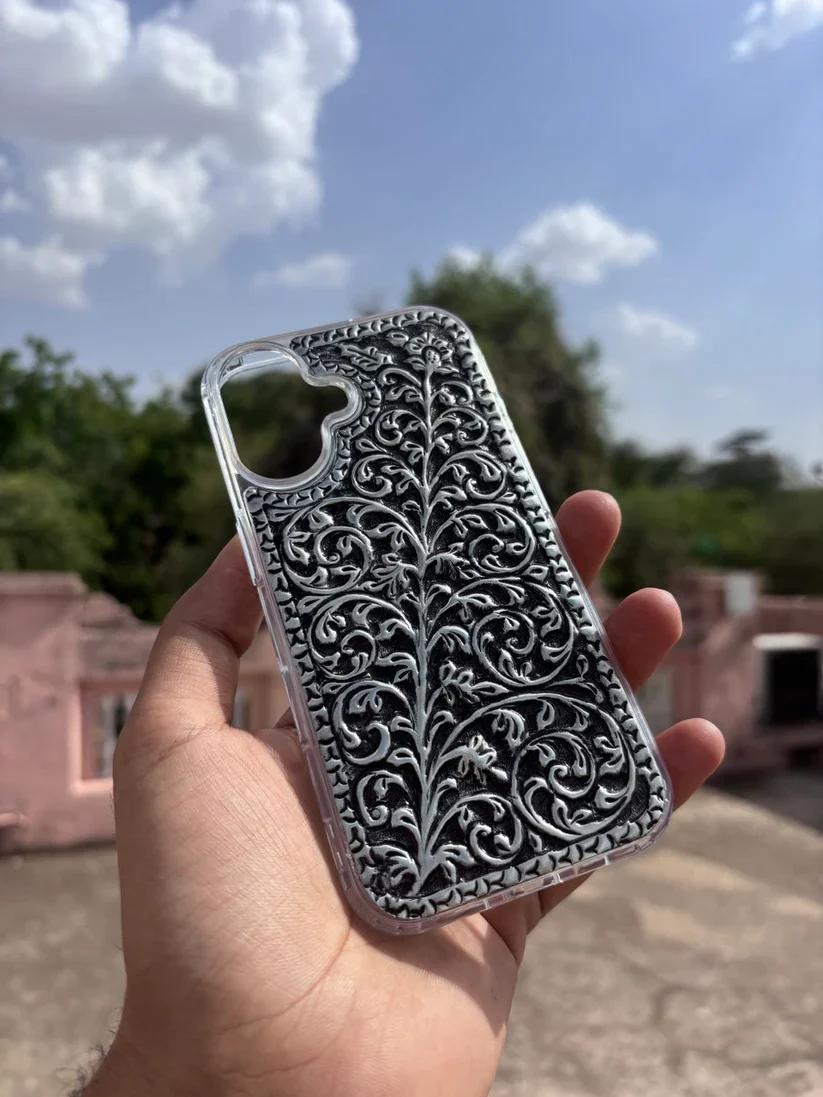 MIDNIGHT VINE PHONE CASE IN STERLING SILVER - Image 3