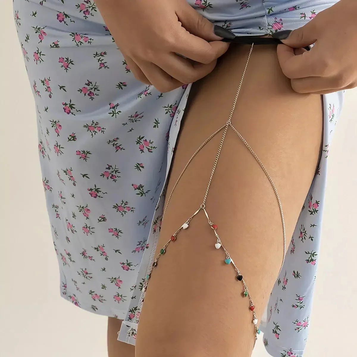 MODULAR DRAPE THIGH CHAIN - Image 3