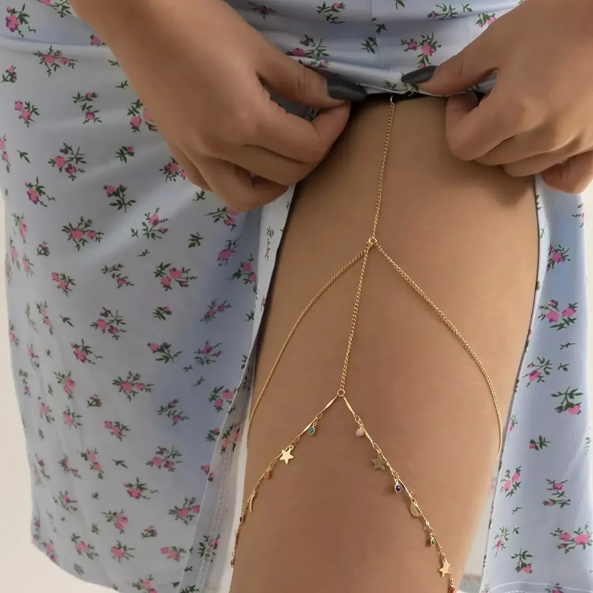 MODULAR DRAPE THIGH CHAIN - Image 4
