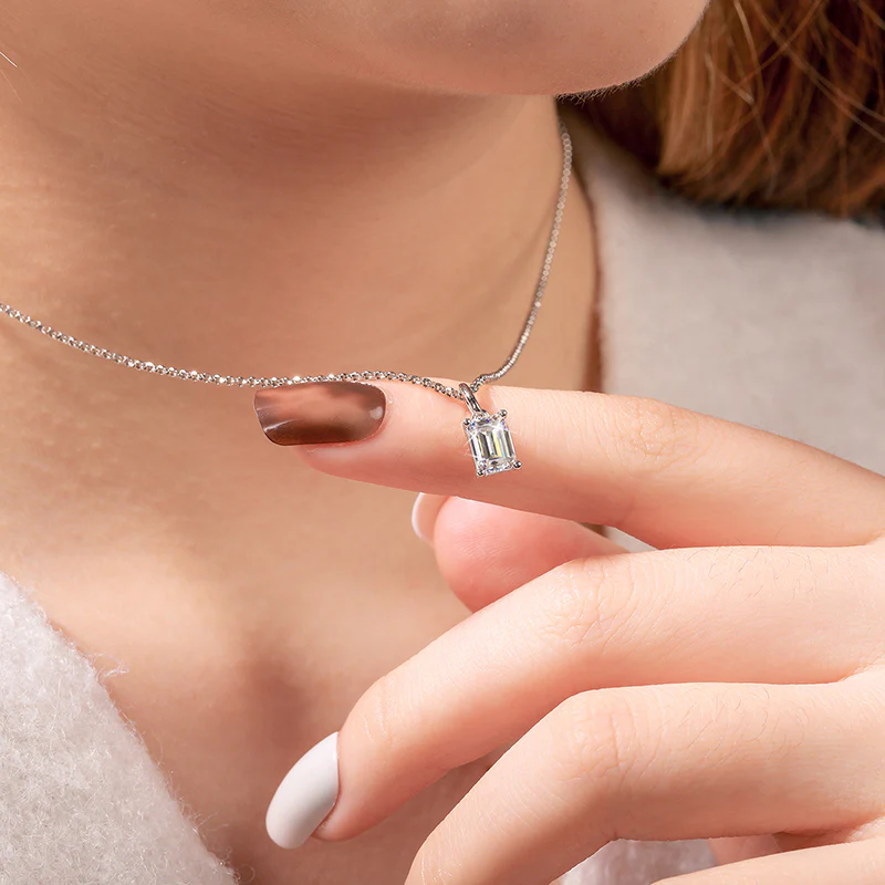 MOISSANITE 1CT EMERALD CUT PENDANT IN STERLING SILVER - Image 2
