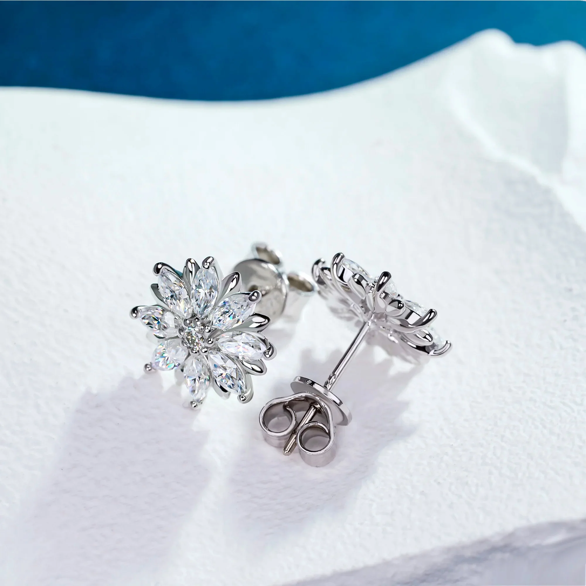 MOISSANITE BLOOM CLUSTER STUDS IN STERLING SILVER - Image 3