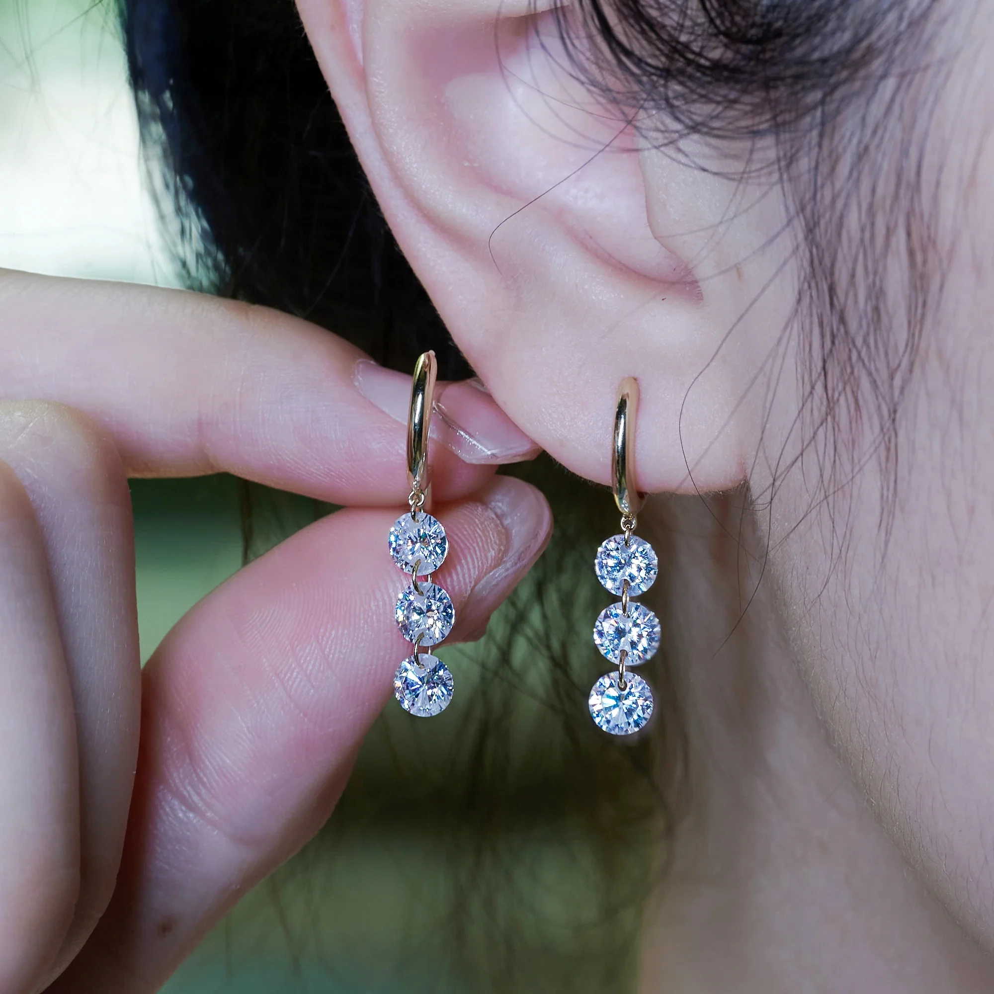 MOISSANITE CASCADING RADIANCE DROP EARRINGS IN SOLID GOLD - Image 2