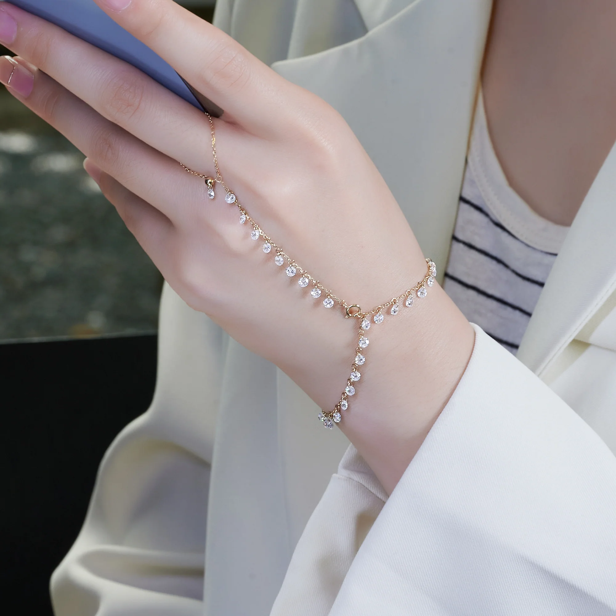 MOISSANITE DANGLE HAND HARNESS BRACELET IN SOLID GOLD - Image 5