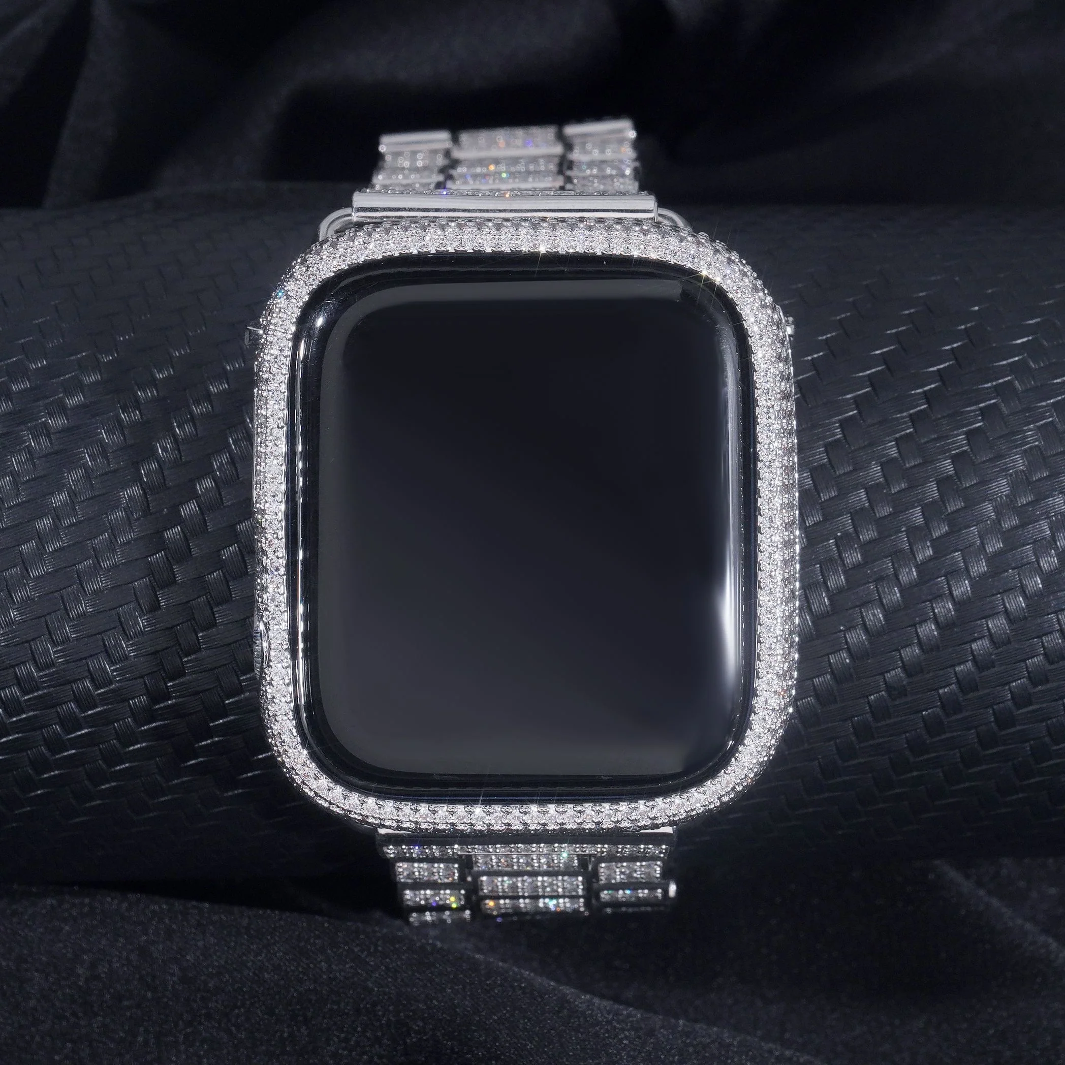 MOISSANITE DIAMOND APPLE WATCH BAND IN STERLING SILVER - Image 6