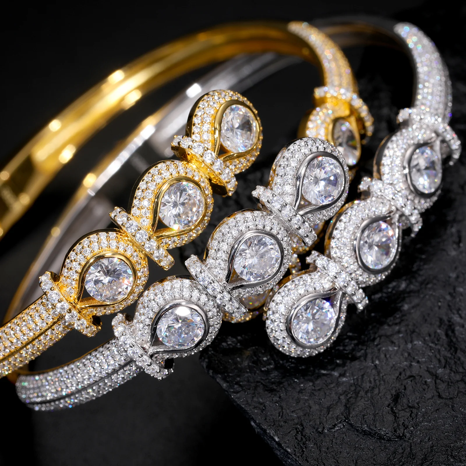 MOISSANITE DIAMOND CLUSTERED STAR RIBBON BANGLE BRACELET IN STERLING SILVER - Image 4