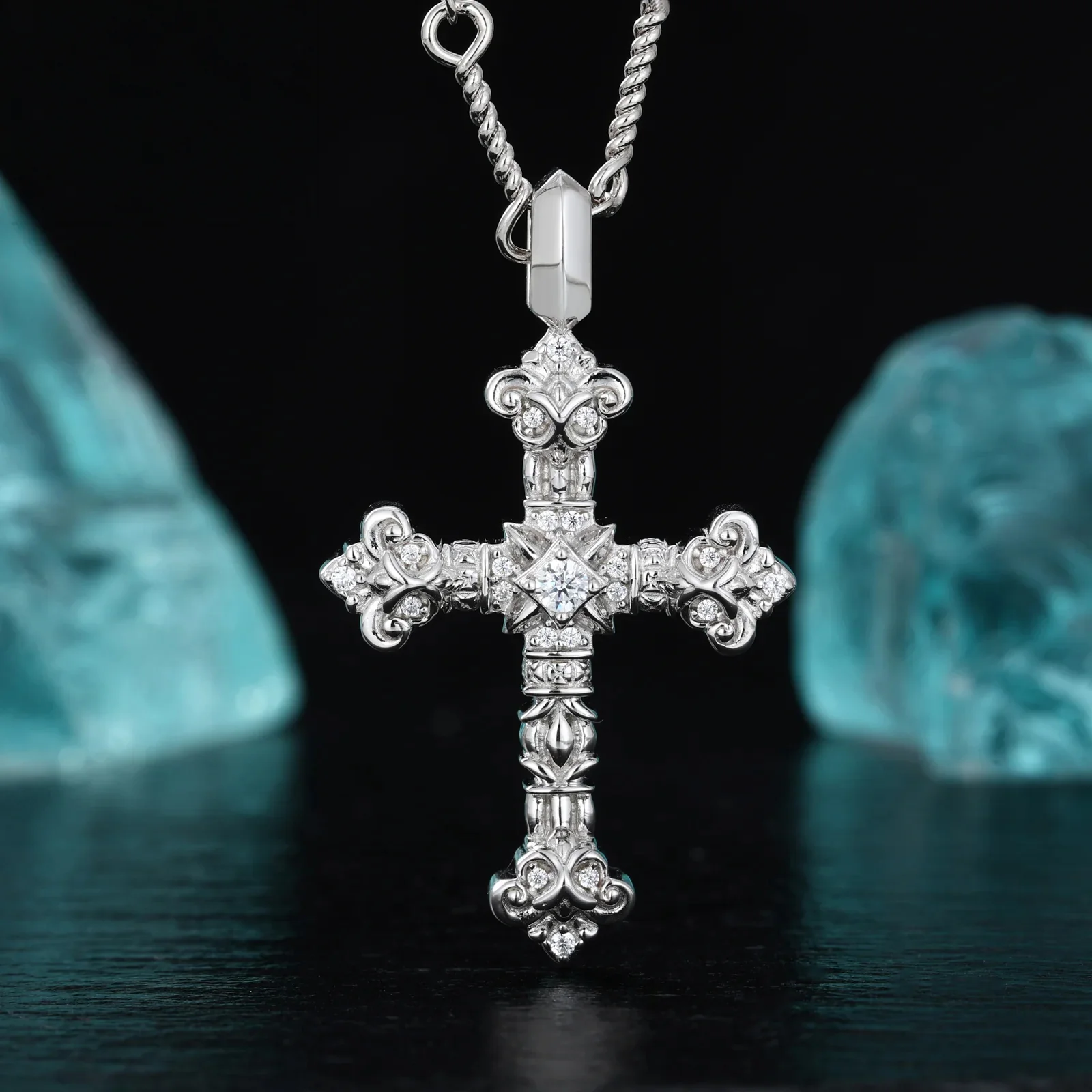 MOISSANITE DIAMOND CROSS CRUX GEMMATA PENDANT IN STERLING SILVER - Image 4