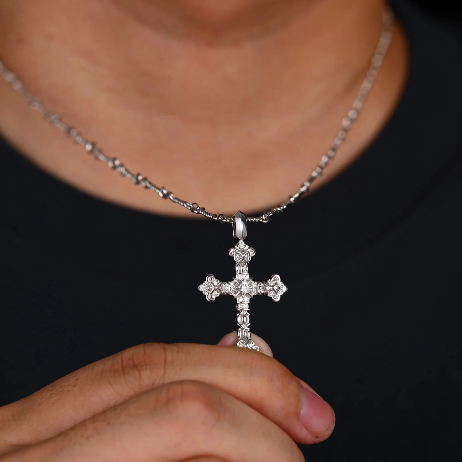 MOISSANITE DIAMOND CROSS CRUX GEMMATA PENDANT IN STERLING SILVER - Image 5