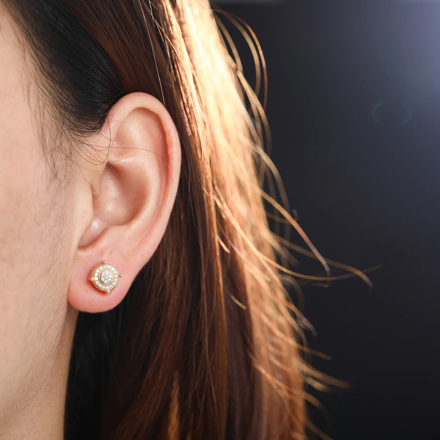 MOISSANITE DIAMOND CYLINDER STUD EARRINGS IN STERLING SILVER - Image 2