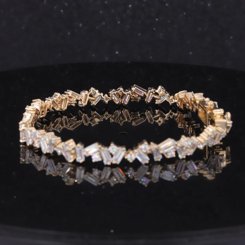 BAGUETTE MOISSANITE GEOMETRIC BRACELET IN 9K SOLID GOLD - Image 3