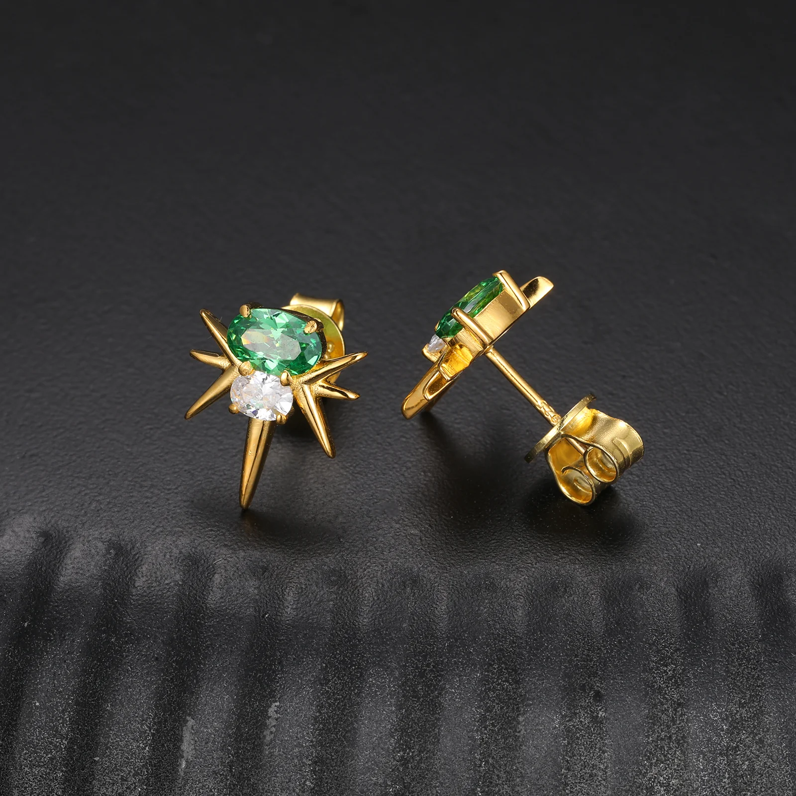 MOISSANITE DIAMOND GREEN CZ OVAL BEE-STING STUD EARRINGS IN STERLING SILVER - Image 3