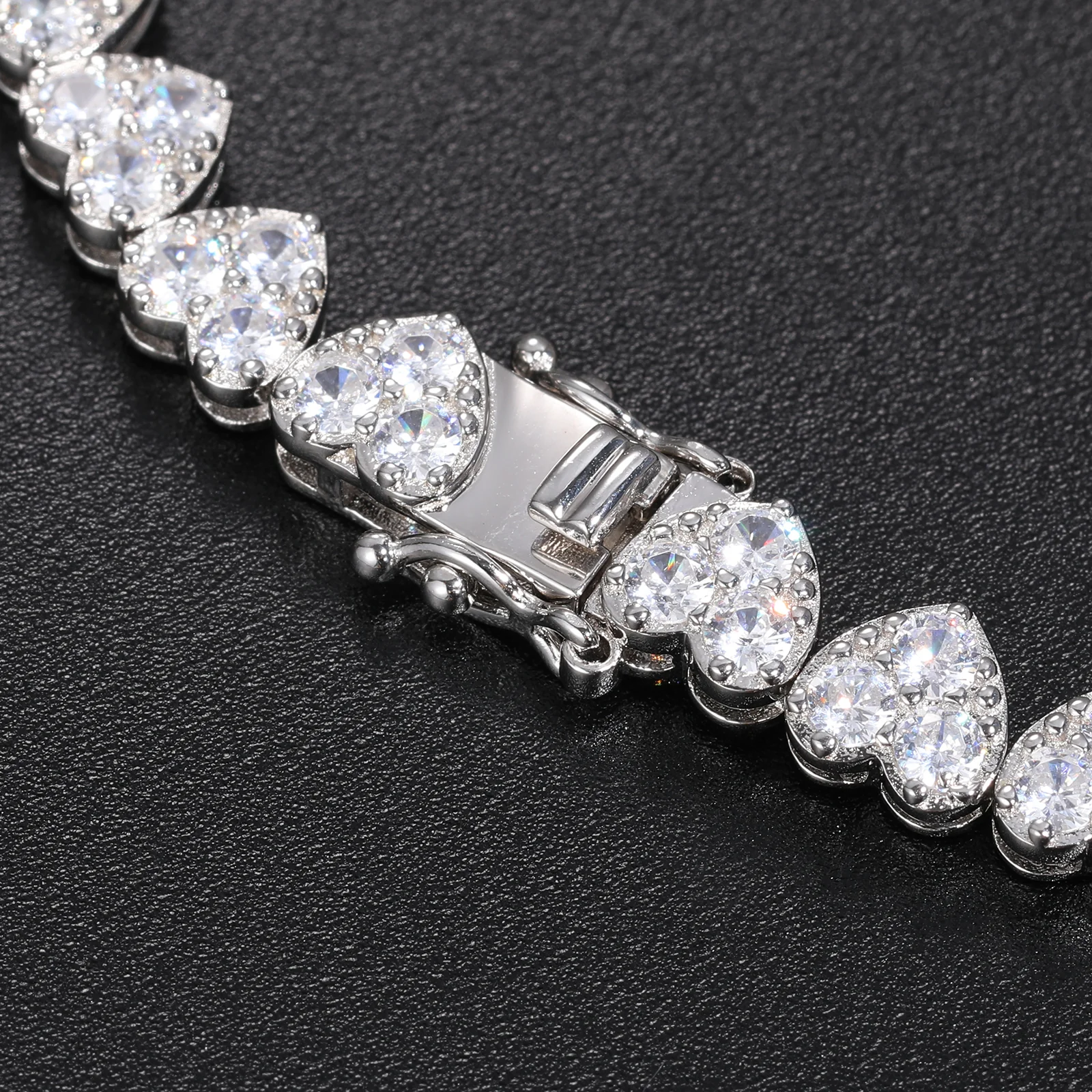 MOISSANITE DIAMOND HEART TENNIS CHAIN BRACELET IN STERLING SILVER - Image 4