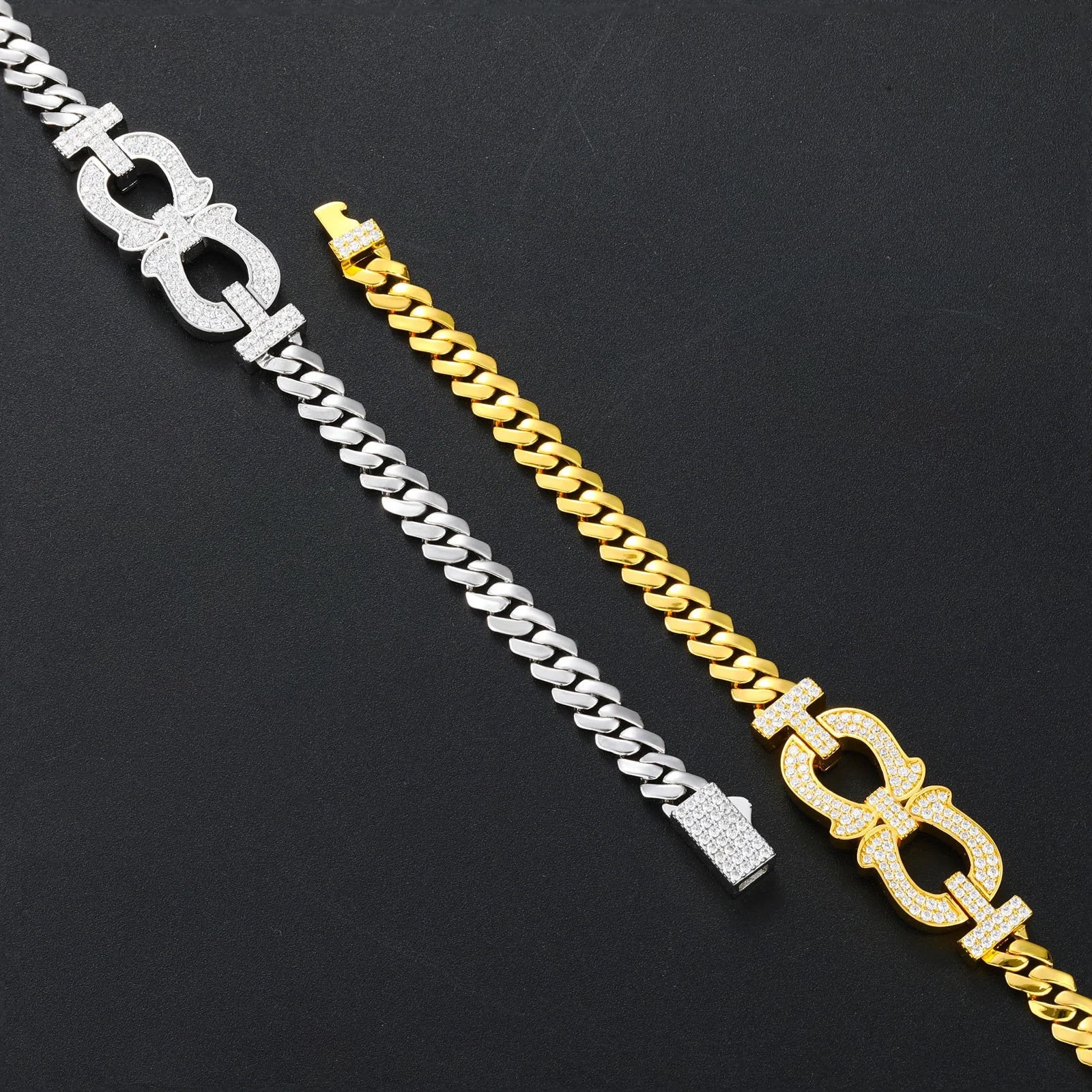 MOISSANITE DIAMOND HORSESHOE BRACELET IN STERLING SILVER - Image 4