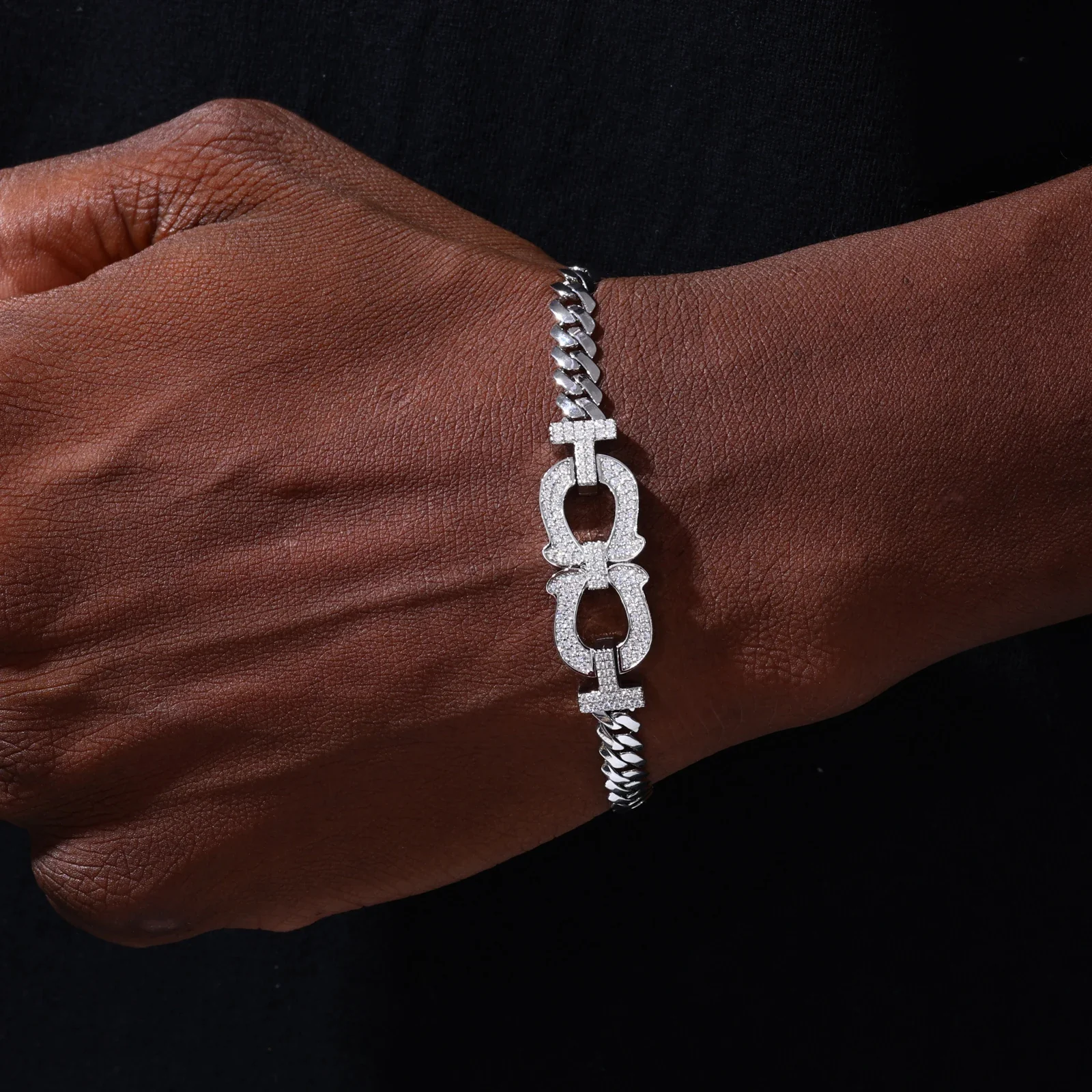 MOISSANITE DIAMOND HORSESHOE BRACELET IN STERLING SILVER - Image 6