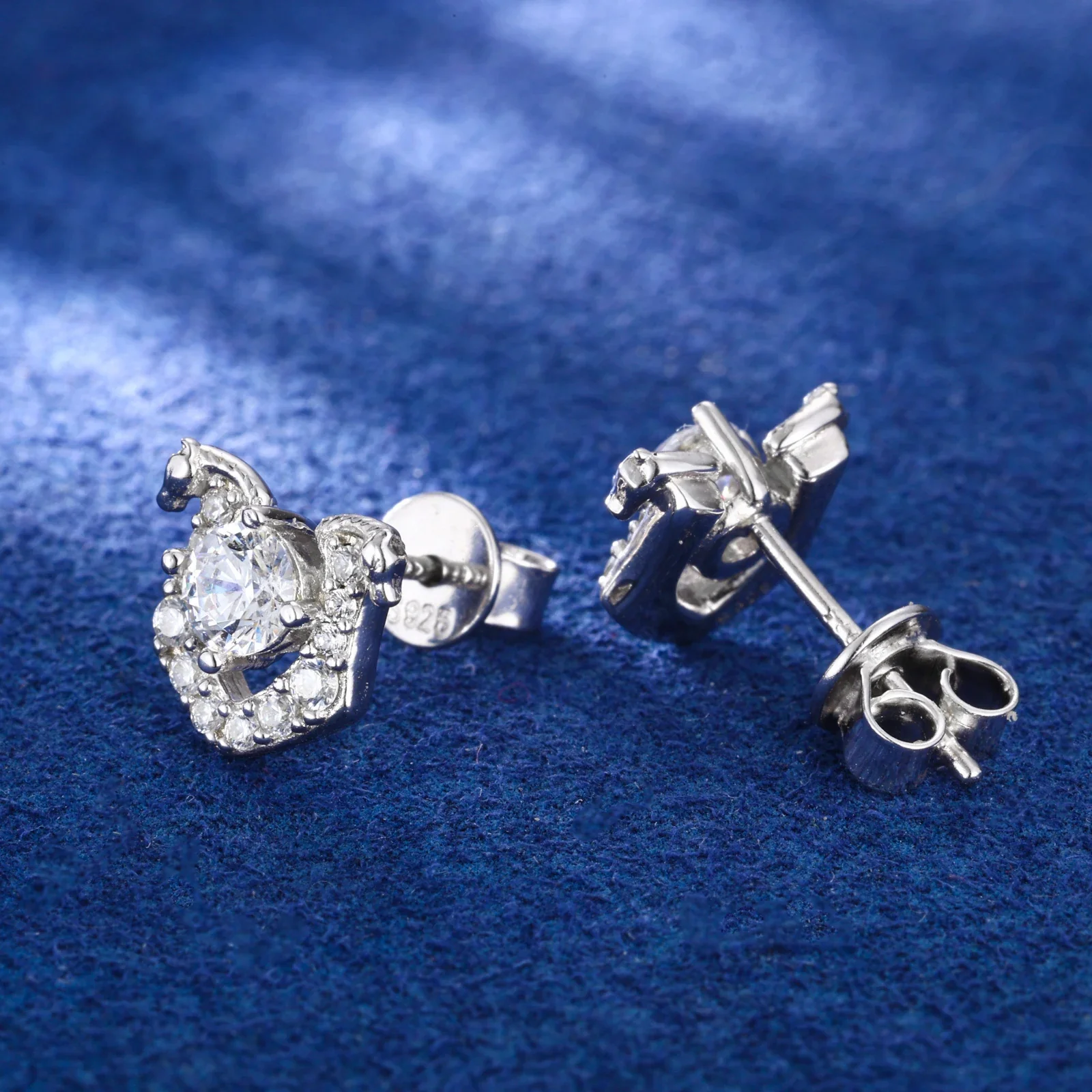 MOISSANITE DIAMOND HORSESHOE EARRINGS IN STERLING SILVER - Image 2