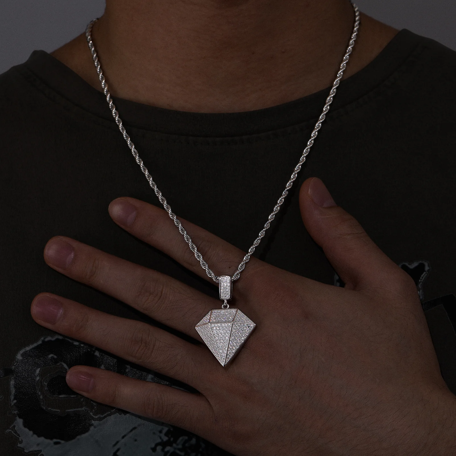 DIAMOND SHAPE MOISSANITE PENDANT IN STERLING SILVER - Image 3