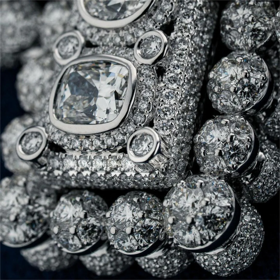 MOISSANITE DIAMOND ICED OUT FOAM CROSS PENDANT - Image 5