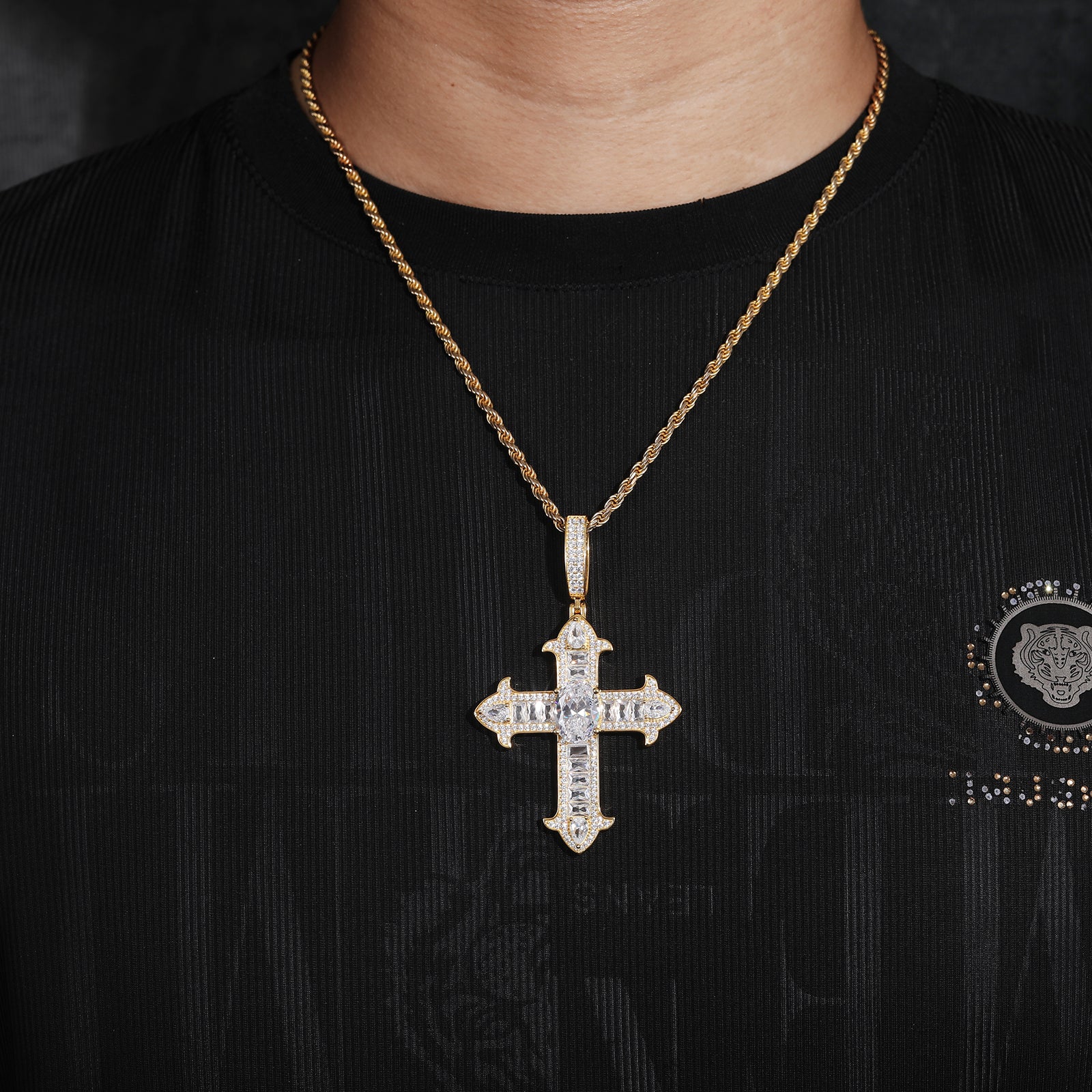 MOISSANITE DIAMOND IRIS CROSS PENDANT IN STERLING SILVER - Image 3
