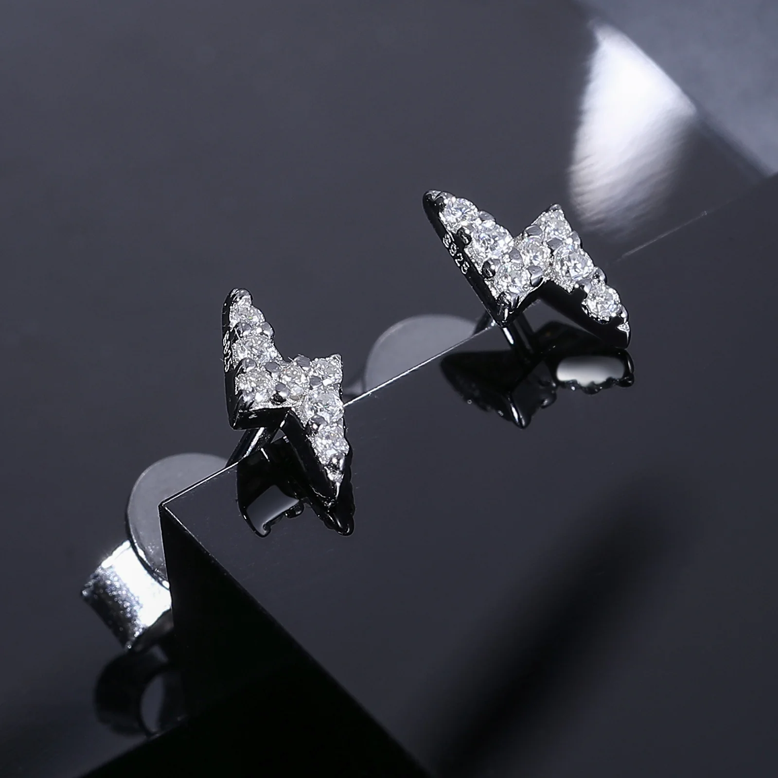 MOISSANITE DIAMOND LIGHTNING STUD EARRINGS IN STERLING SILVER - Image 3