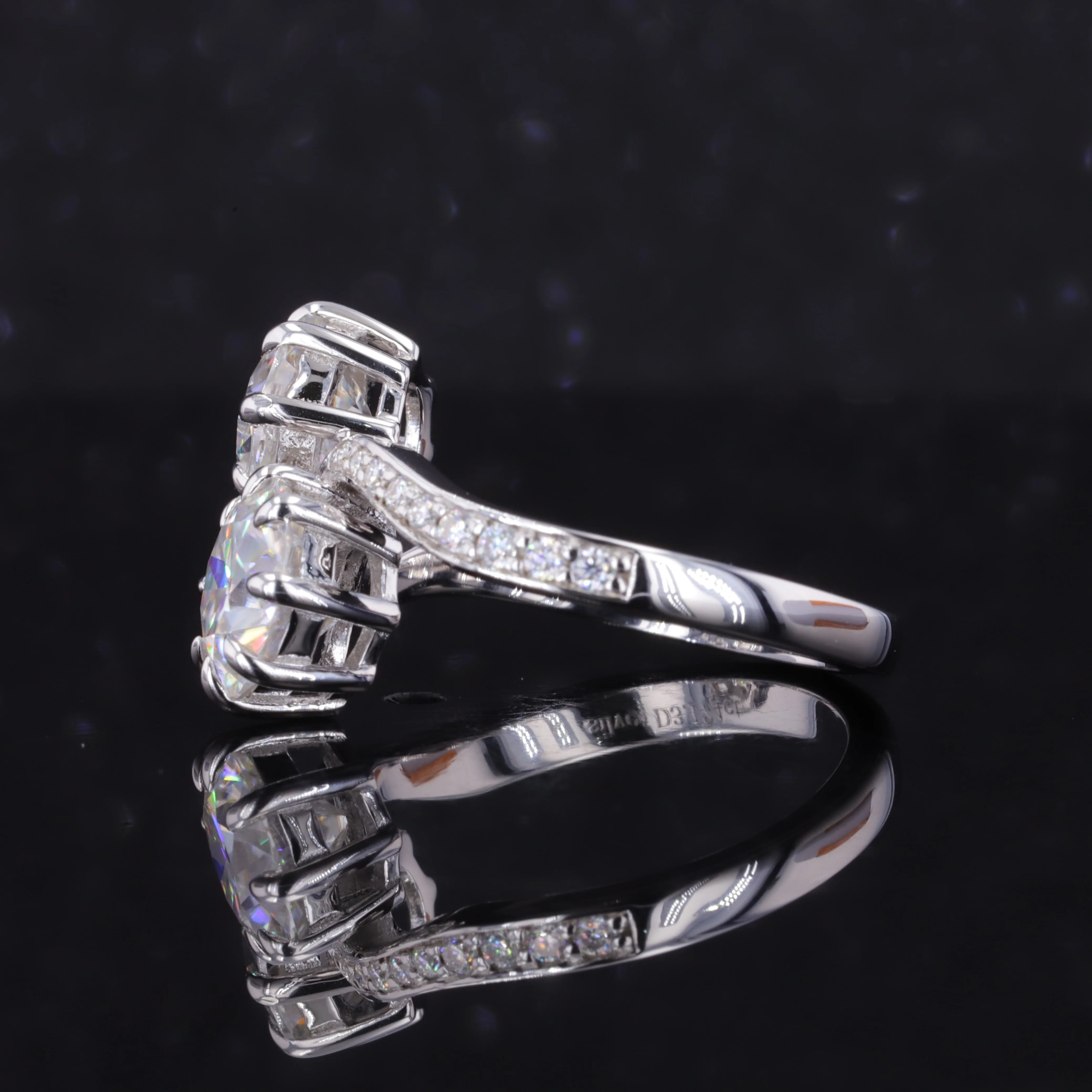 OLD EUROPEAN CUT MOISSANITE DIAMOND RING IN STERLING SILVER - Image 4