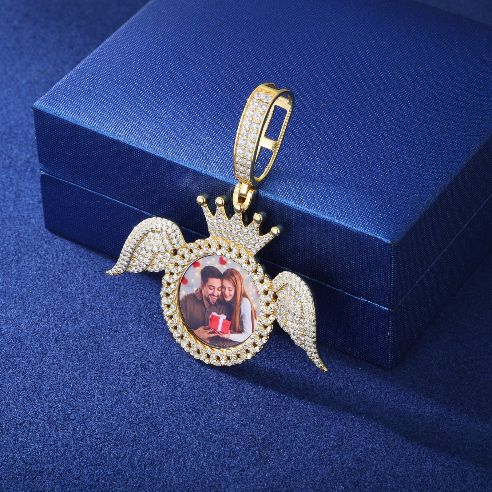 MOISSANITE DIAMOND PHOTO PENDANT WITH CROWN IN STERLING SILVER - Image 2