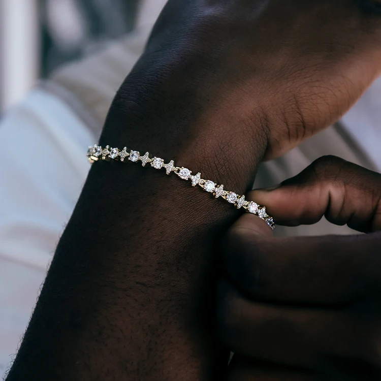 MOISSANITE DIAMOND ROUND AND STAR TENNIS BRACELET IN STERLING SILVER
