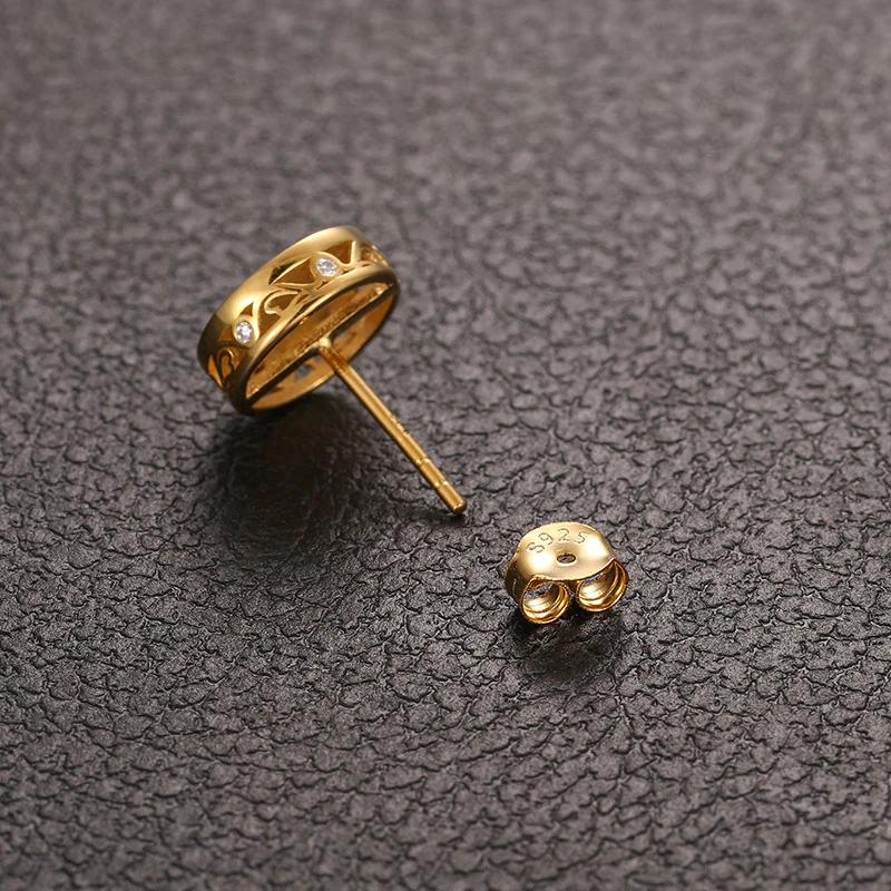 MOISSANITE DIAMOND SAGE PATTERN STUD EARRINGS IN STERLING SILVER - Image 2