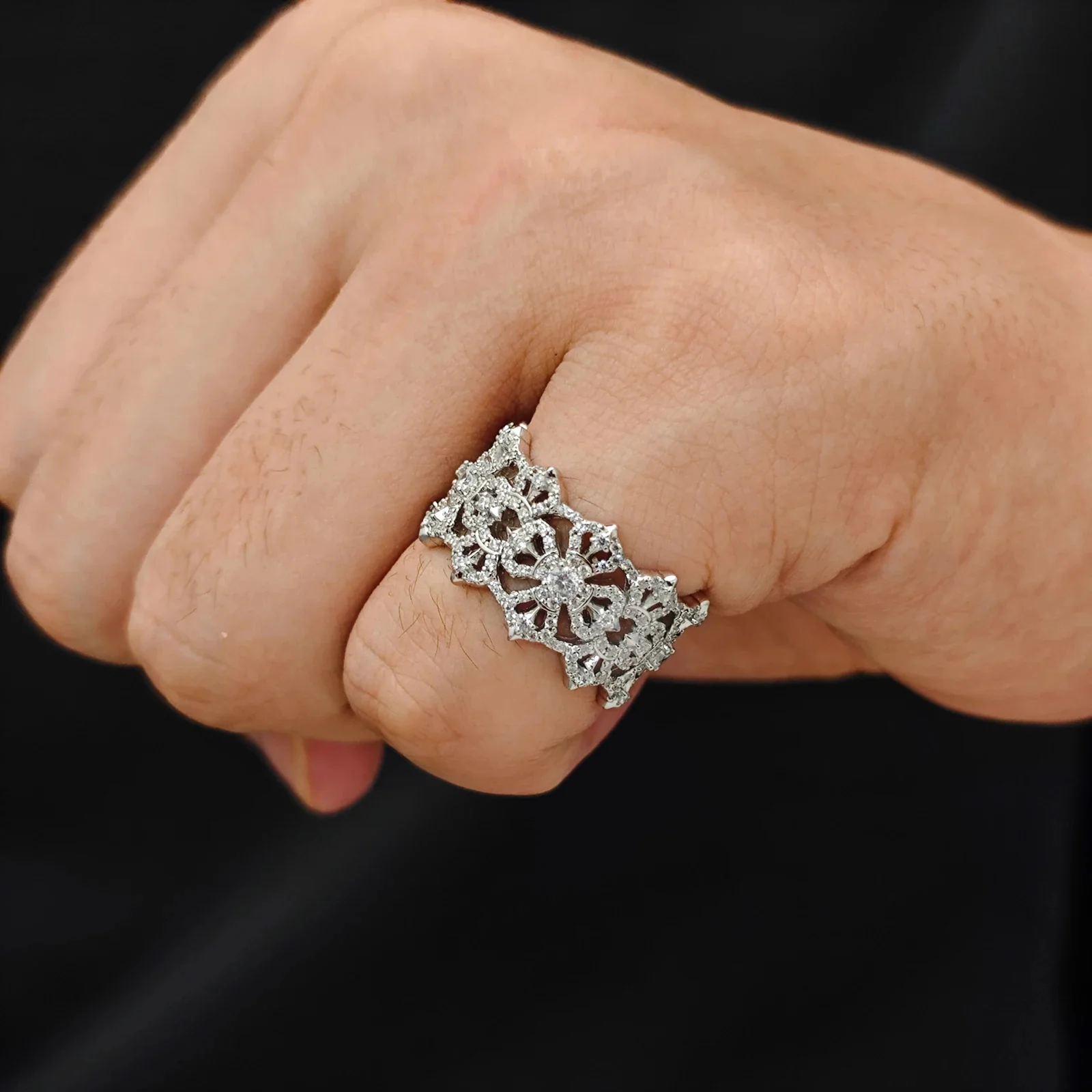 MOISSANITE DIAMOND SPARKLING BAND RING IN STERLING SILVER - Image 4