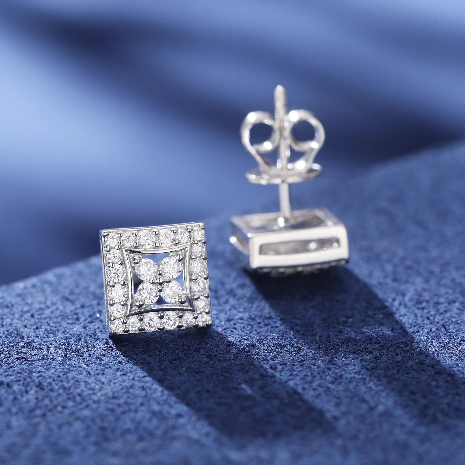 MOISSANITE DIAMOND SQUARE-FOUR LEAF CLOVER STUD EARRINGS IN STERLING SILVER - Image 3