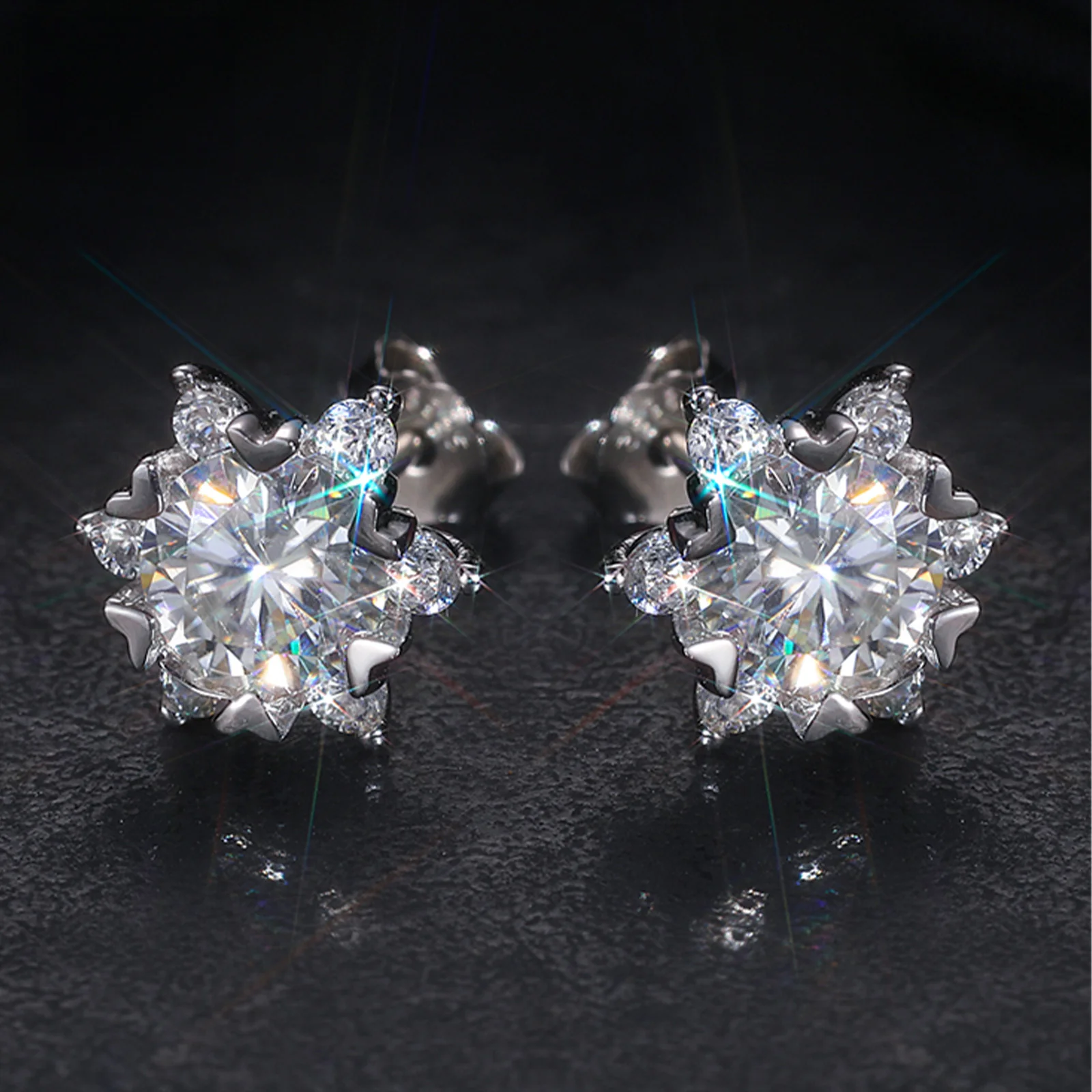 MOISSANITE DIAMOND STAR STUD EARRINGS IN STERLING SILVER - Image 2
