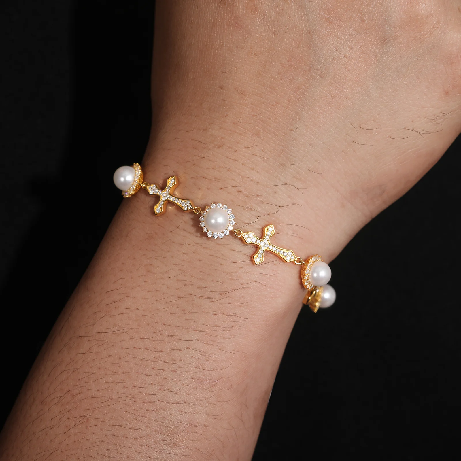 MOISSANITE DIAMOND SURROUND SET PEARL FLOWER CROSS LINK BRACELET IN STERLING SILVER
