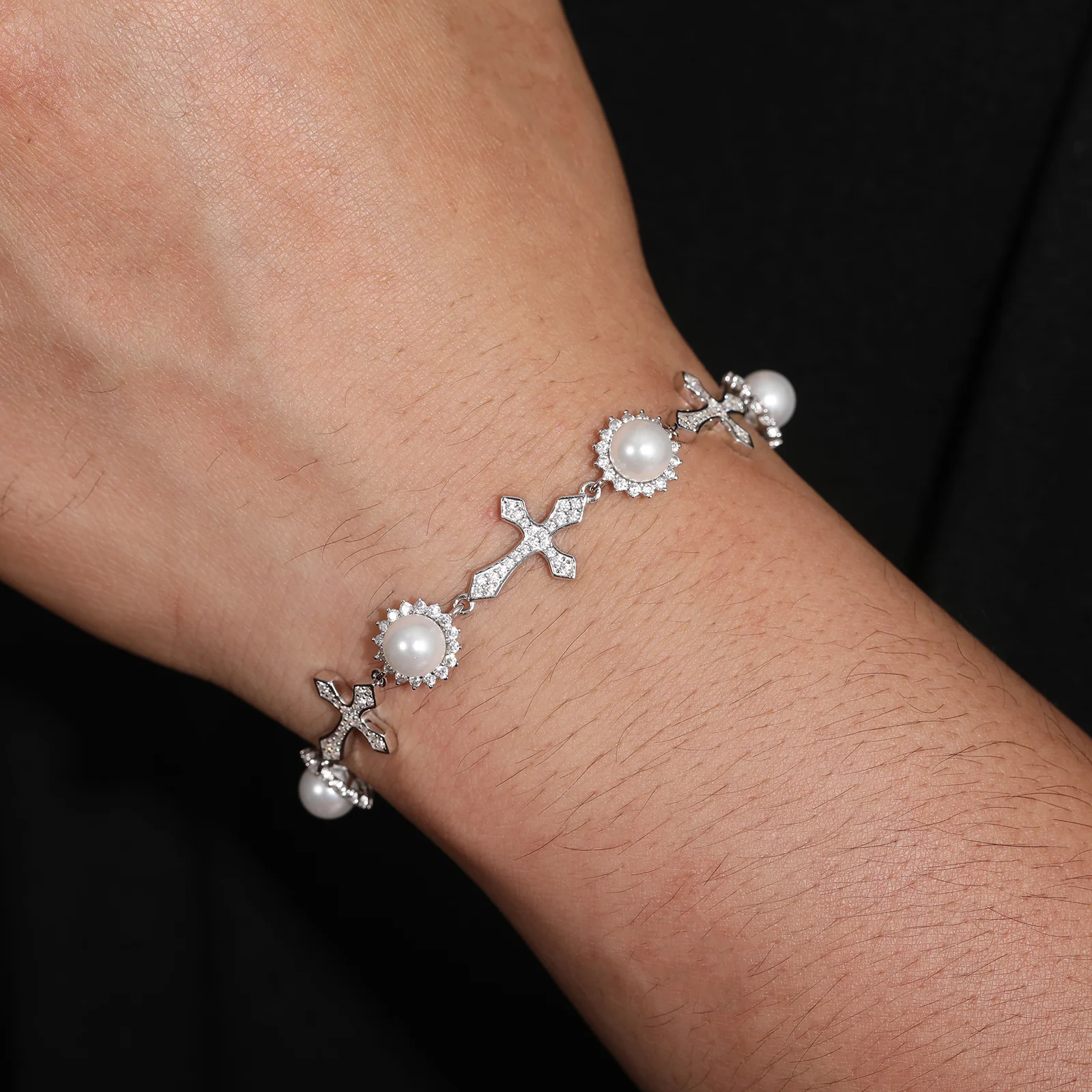 MOISSANITE DIAMOND SURROUND SET PEARL FLOWER CROSS LINK BRACELET IN STERLING SILVER - Image 2