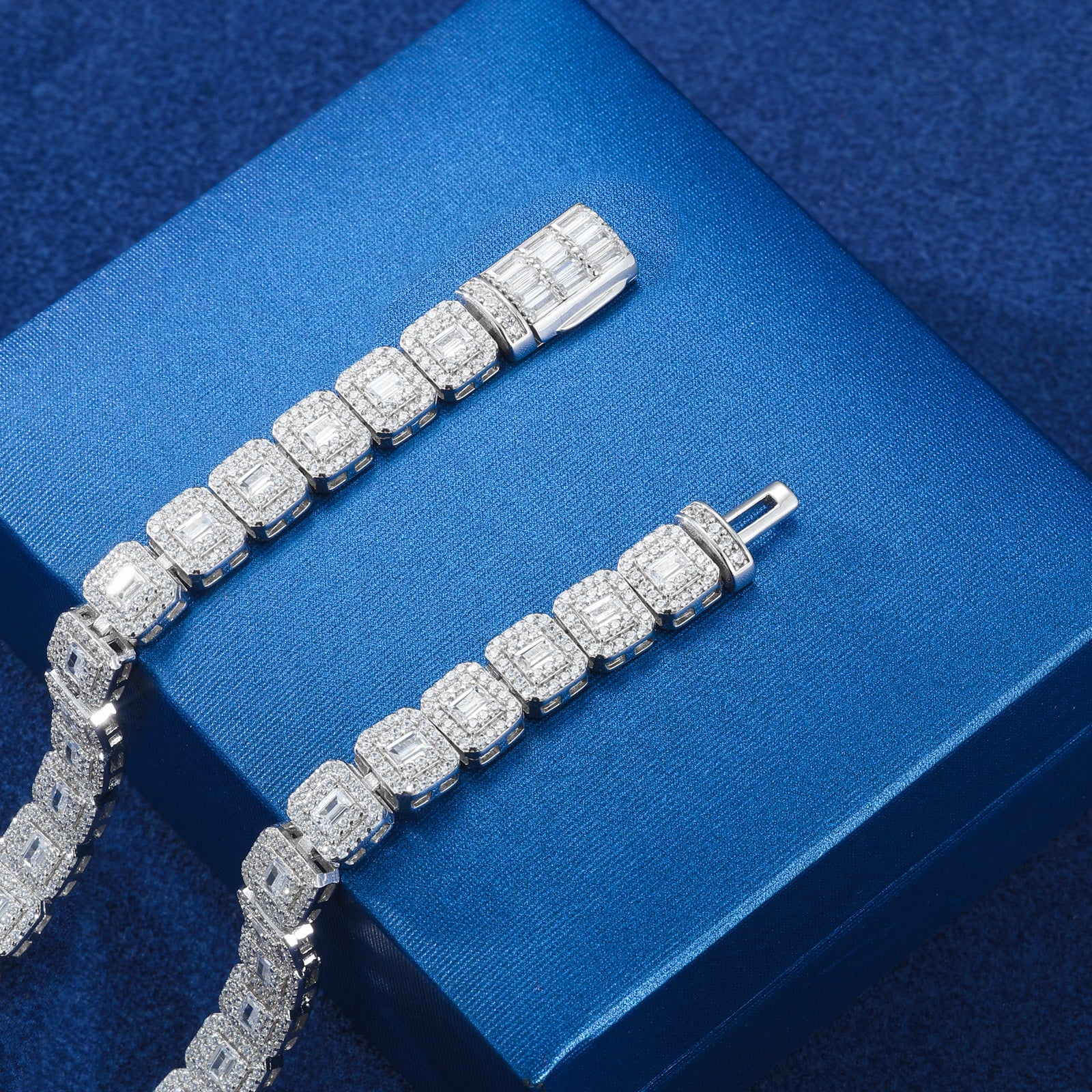 MOISSANITE DIAMOND TENNIS BRACELET IN STERLING SILVER - Image 5