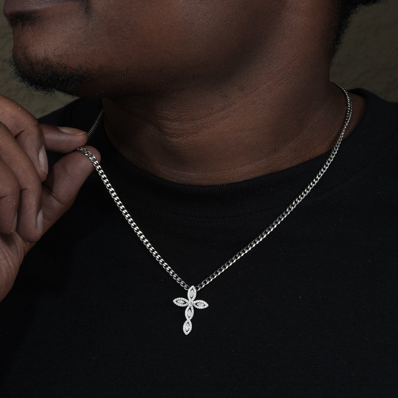MOISSANITE DIAMOND TWISTED CROSS PENDANT IN STERLING SILVER - Image 5