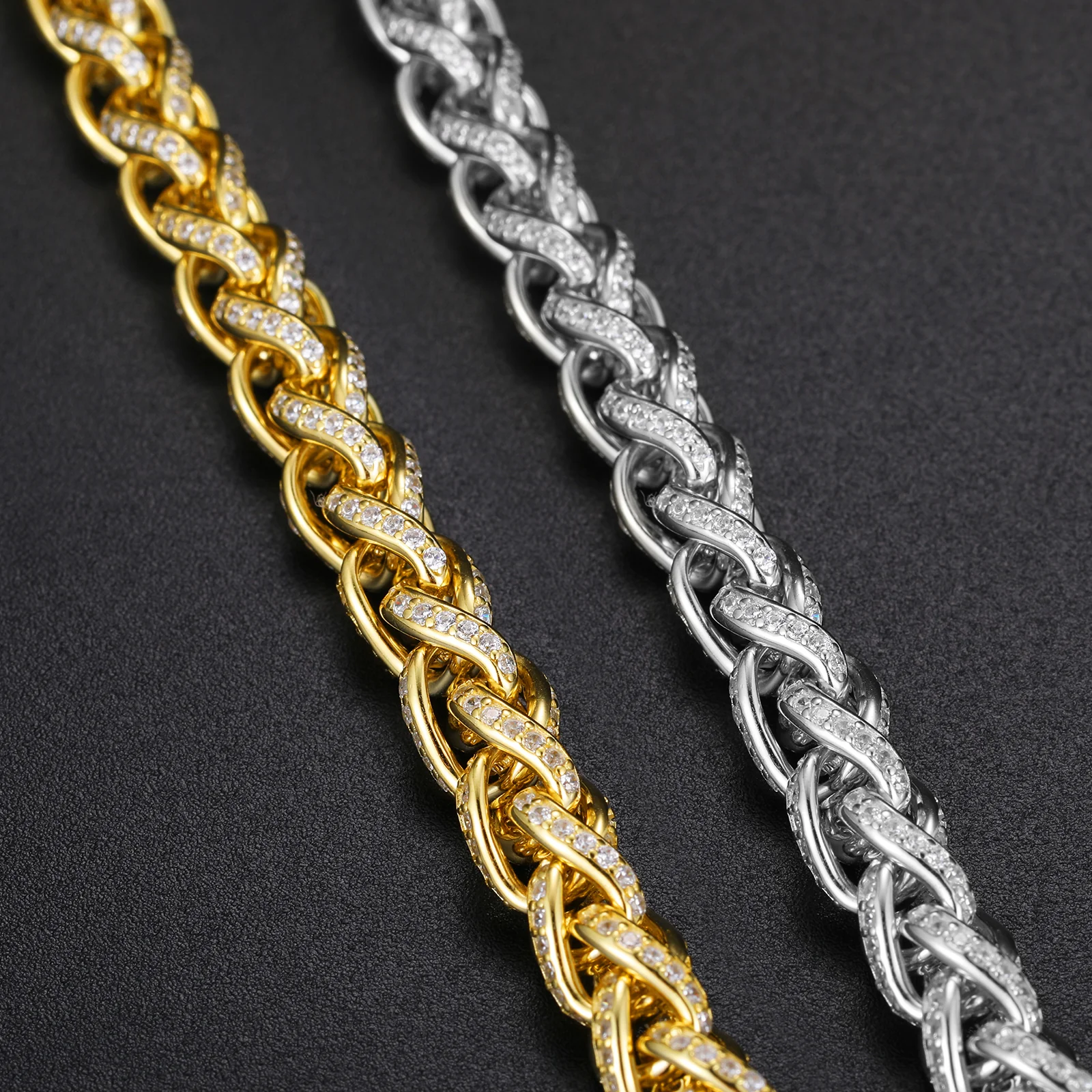 MOISSANITE DIAMOND TWISTED LINK CHAIN BRACELET IN STERLING SILVER - Image 4