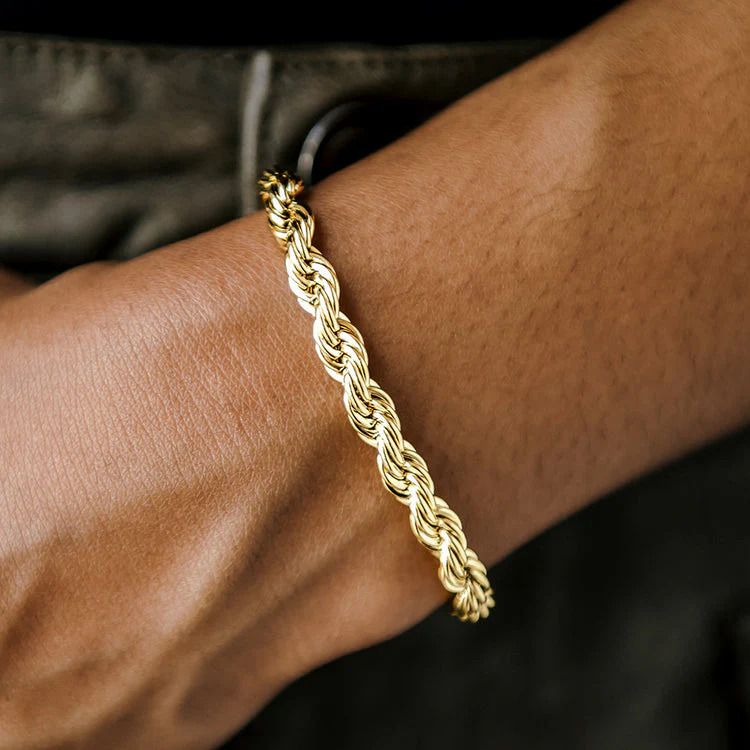 TWISTED LINK CHAIN BRACELET IN STERLING SILVER with MOISSANITE DIAMOND on LOCK - Image 2