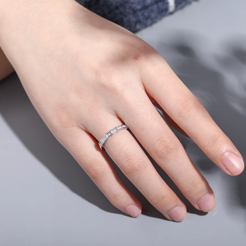 MOISSANITE DIAMOND WHIRLWIND SHAPE RING IN STERLING SILVER - Image 3
