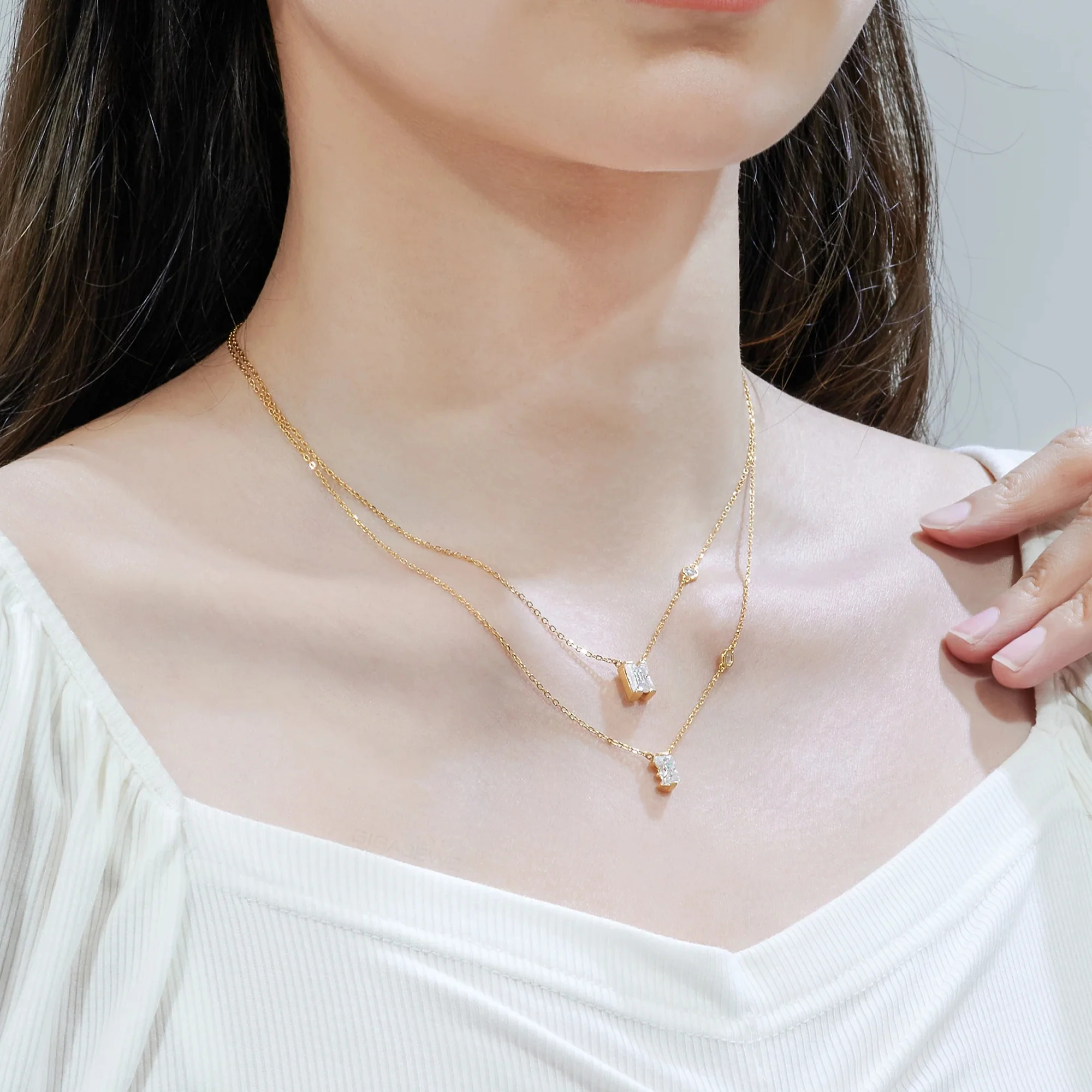 MOISSANITE NUMBER/INITIAL NECKLACE IN STERLING SILVER - Image 3